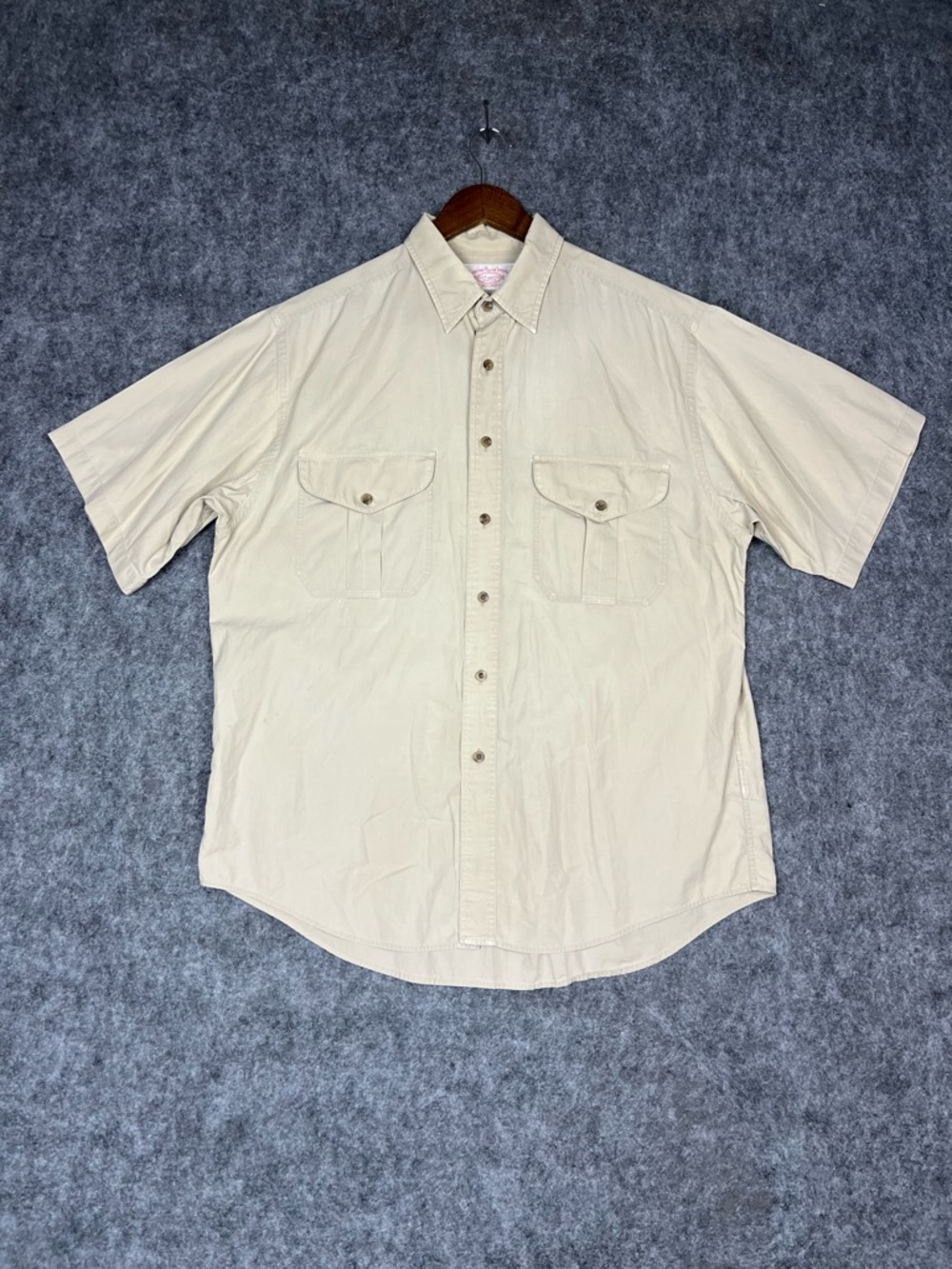 Filson Shirt Short-Sleeve Button-Down Shirt in Light‎ Beige Size Large